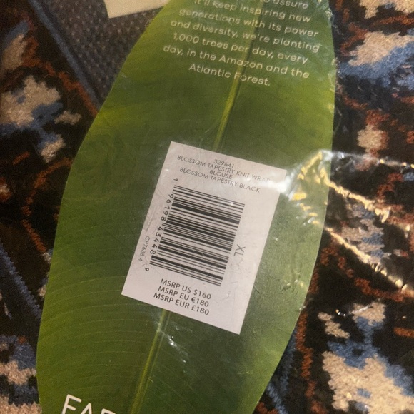 FARM Rio Abstract Floral Knit Top - Picture 5 of 12